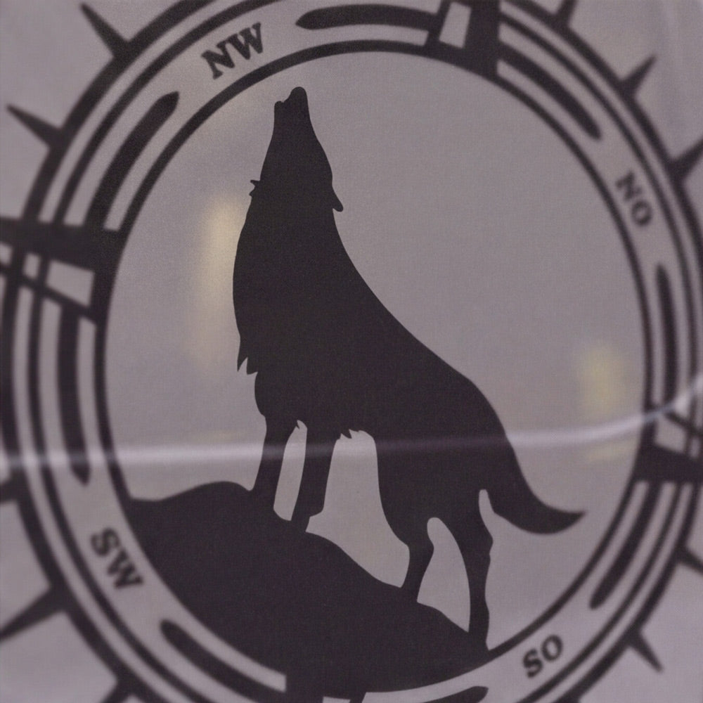 Wolf im Kompass Folienschnitt Fahrzeugaufkleber mit Farbauswahl und in Wunschgröße von STICKYHUGO